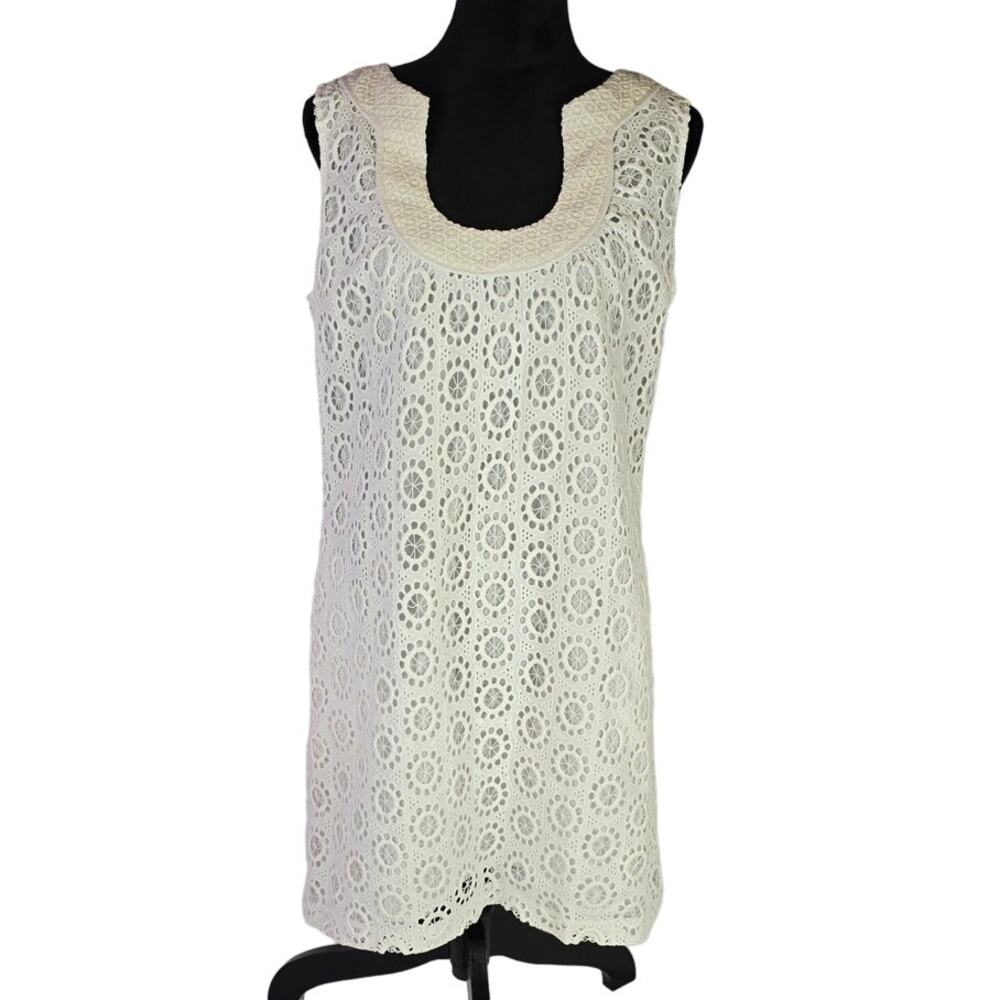 Elegant Cream Lace Sleeveless Dress